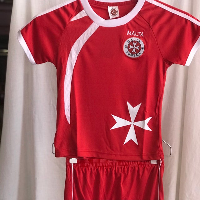Soccer Apparel Malta Cross Connection